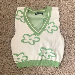 Cute, green vest top